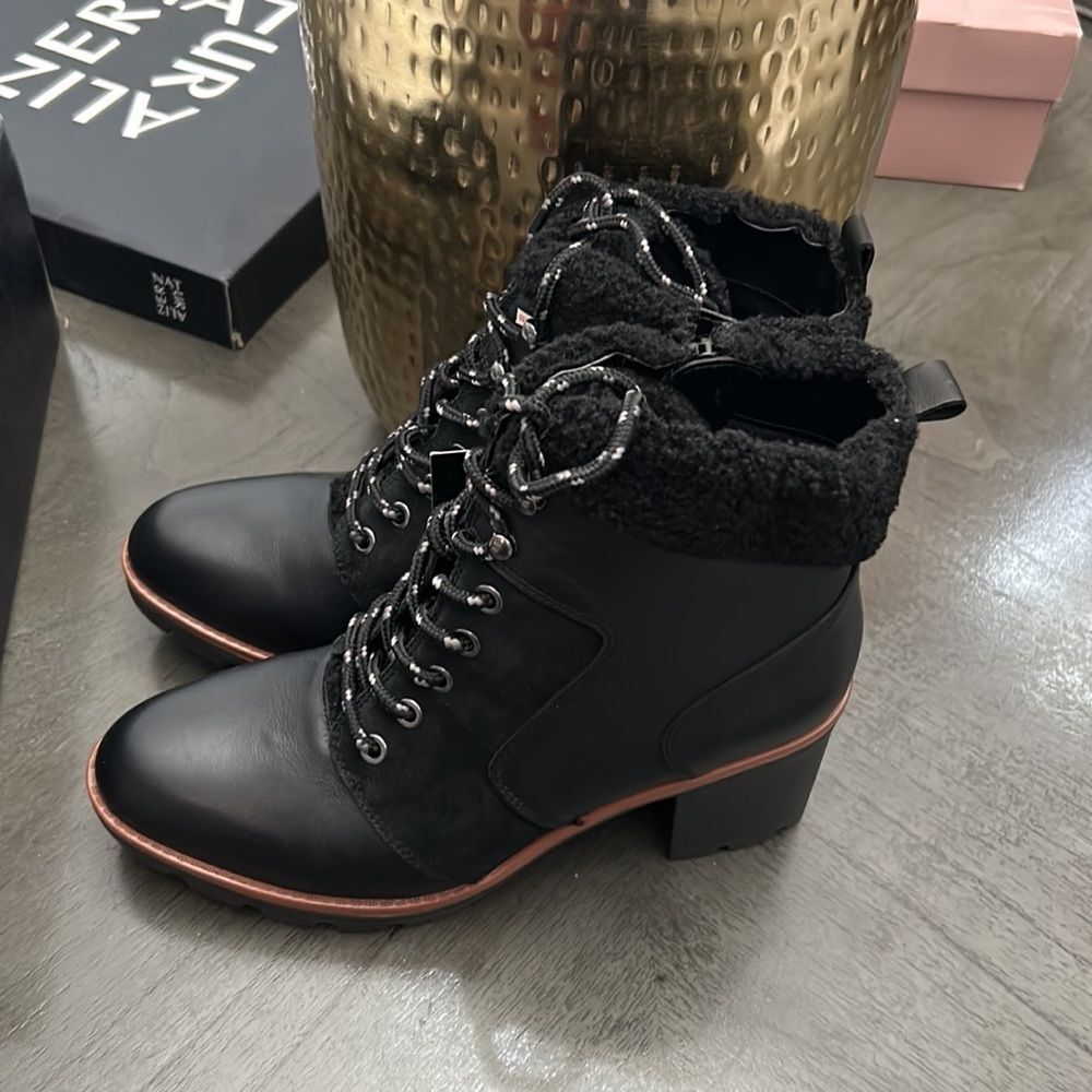 Naturalizer Val Waterproof Ankle Boot (WIDE) - Picture 11 of 13